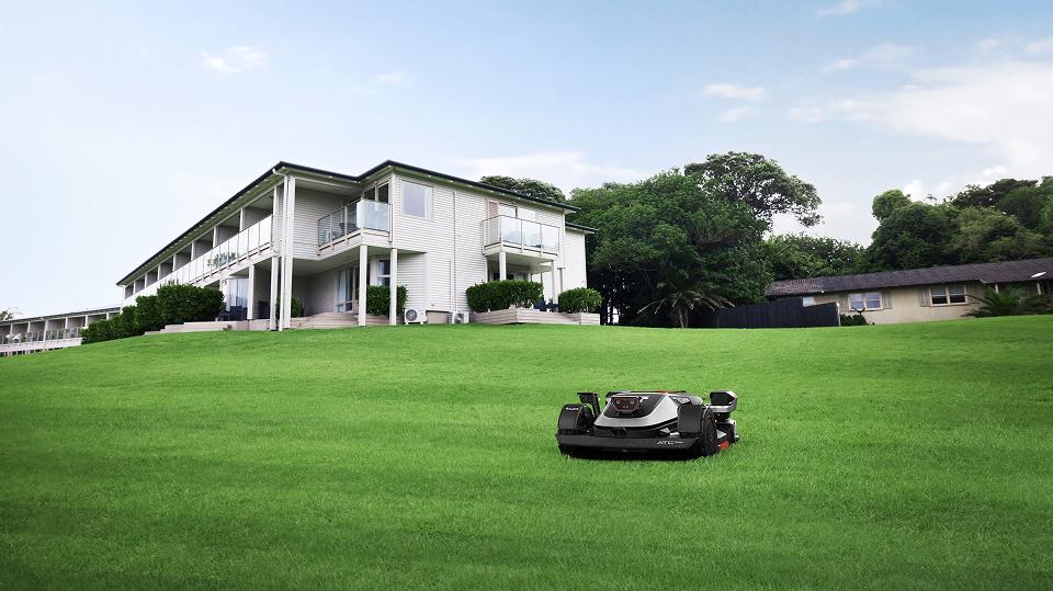 robot tondeuse pelouse maison