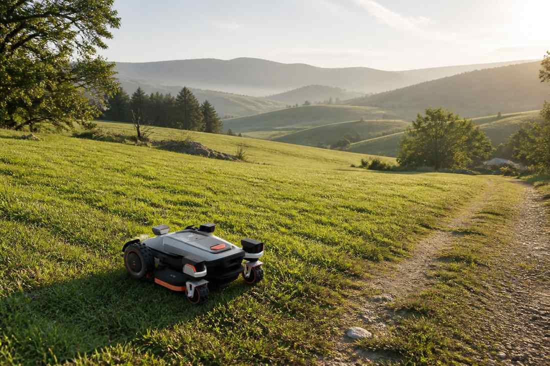 sunseeker elite x9 robot mower spacious field