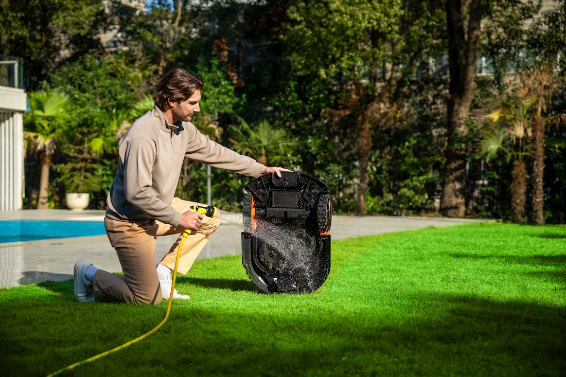 Robotic Lawn Mower Maintenance