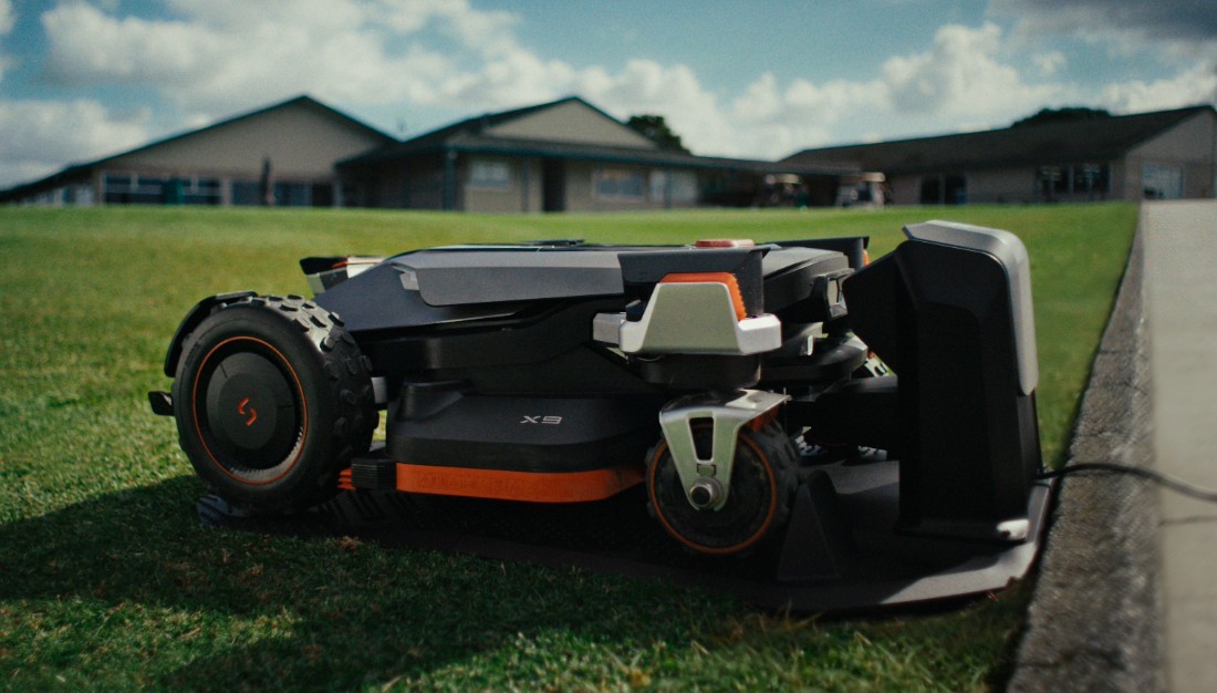 robot lawn mower