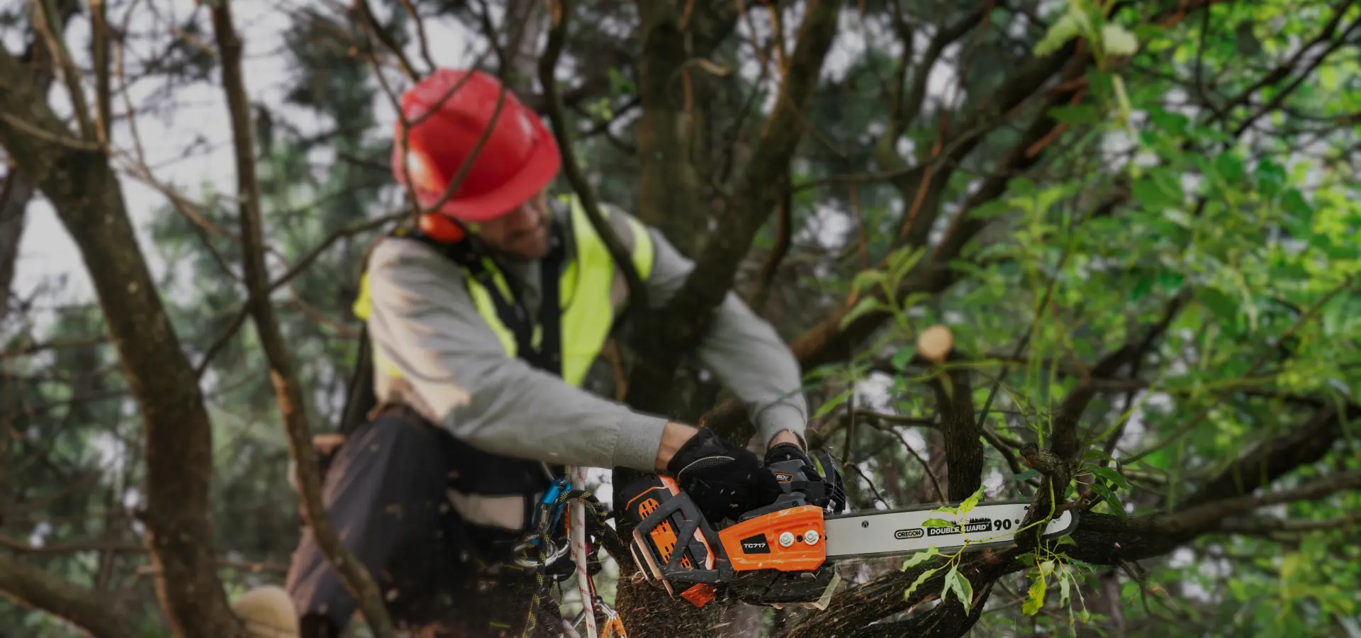 Felső Markolatos Láncfűrész (Integrált Csatlakozás)