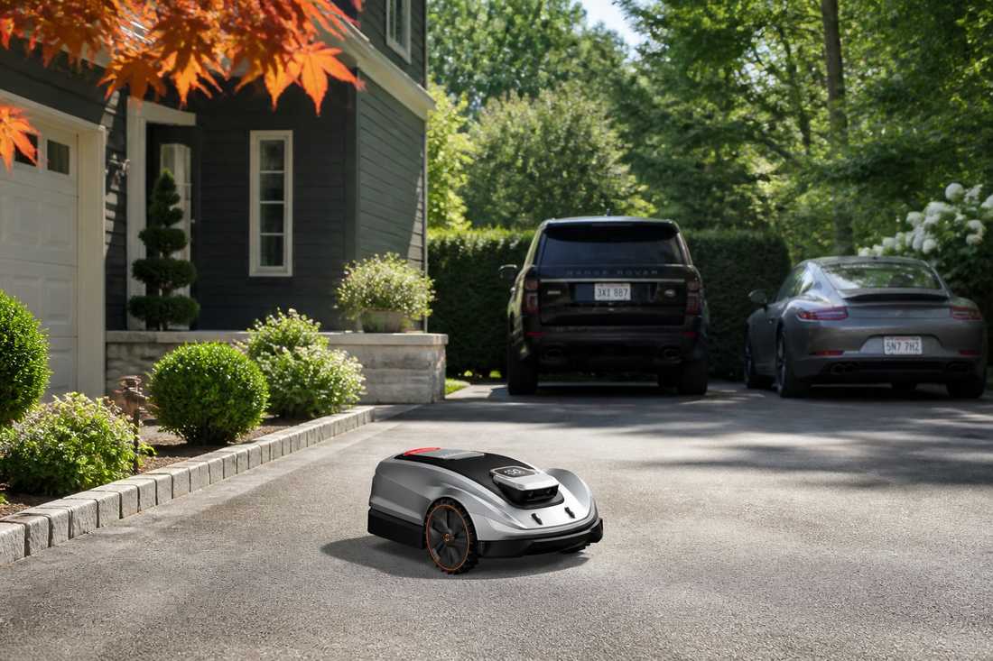 sunseeker elite x5 lawn mower residential driveway