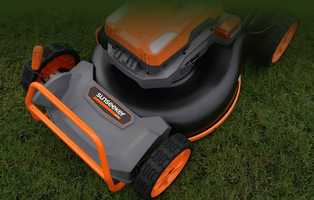 a lawn mower with muching blades