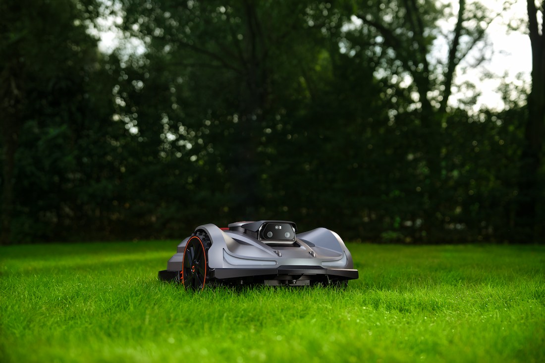robotic mower finer cut
